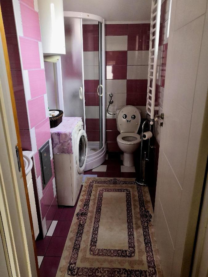 Ferienwohnung Apartman Sunny Cetinje Exterior foto
